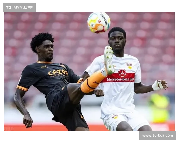 福塔雷萨后卫梅尔卡多头部受伤，带绷带奋战全场